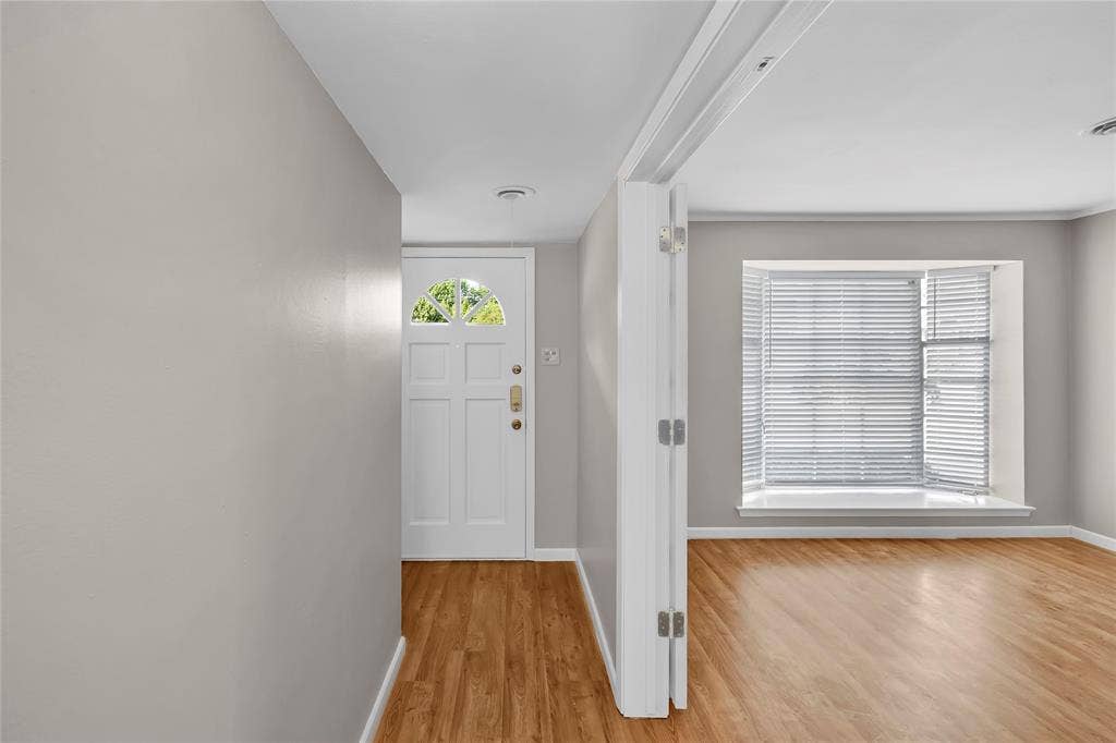 1220 Farnham Court E, Irving, TX 75062 1220 Farnham Court E, Irving, TX 75062