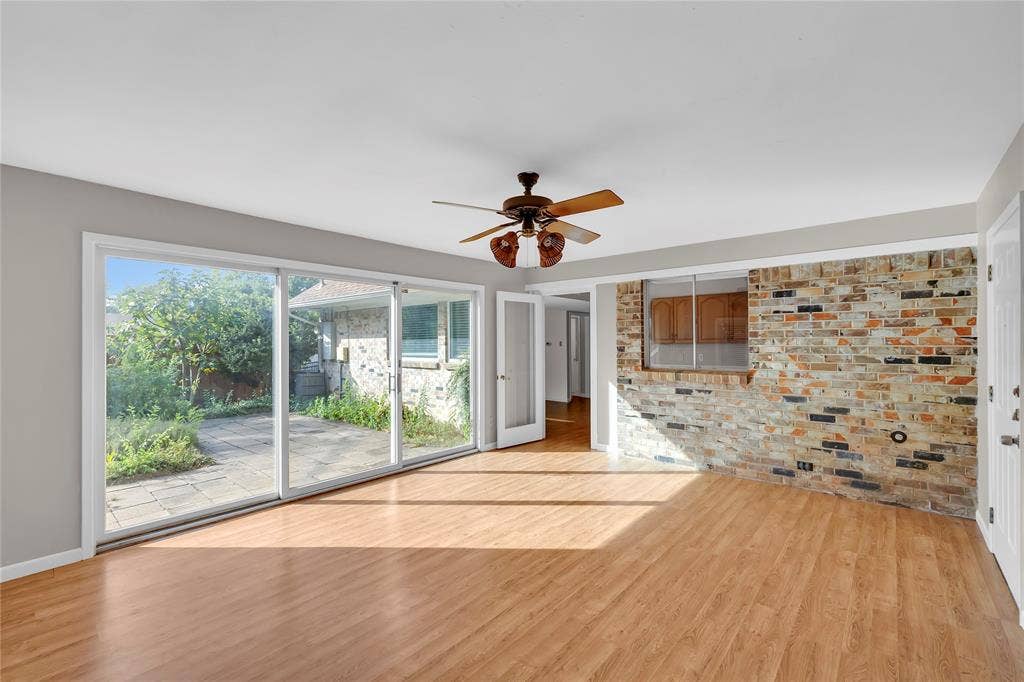 1220 Farnham Court E, Irving, TX 75062 1220 Farnham Court E, Irving, TX 75062