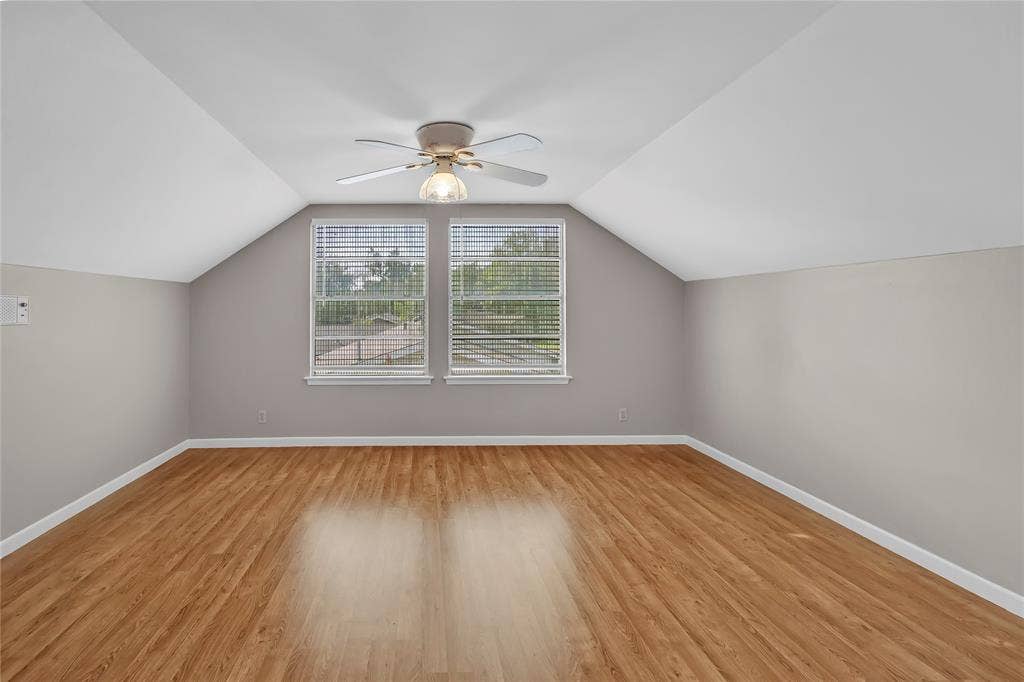 1220 Farnham Court E, Irving, TX 75062 1220 Farnham Court E, Irving, TX 75062