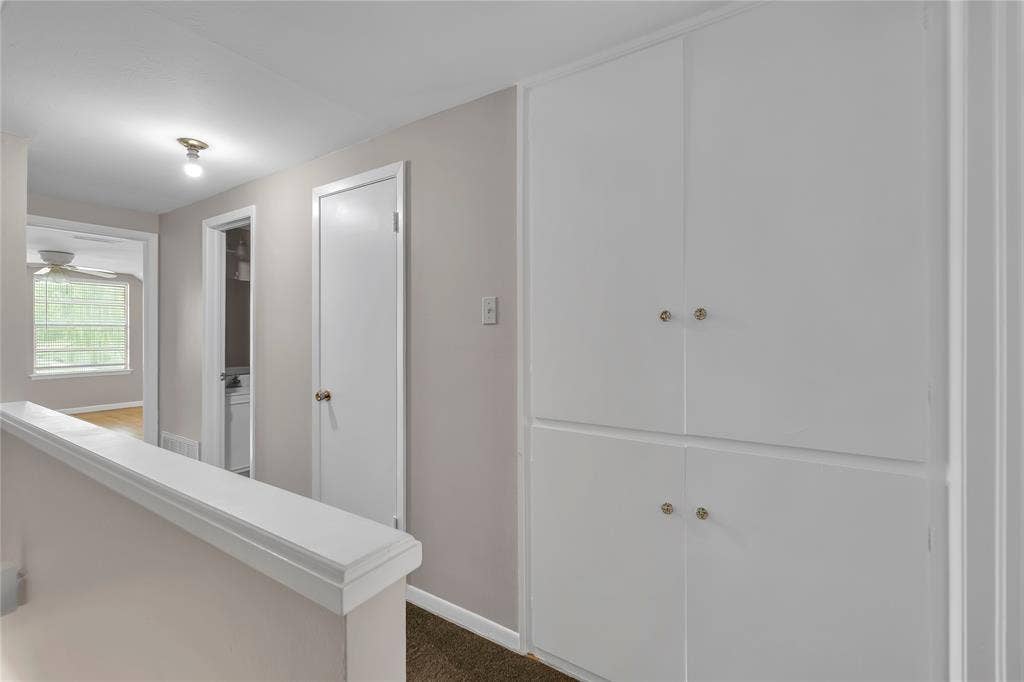 1220 Farnham Court E, Irving, TX 75062 1220 Farnham Court E, Irving, TX 75062