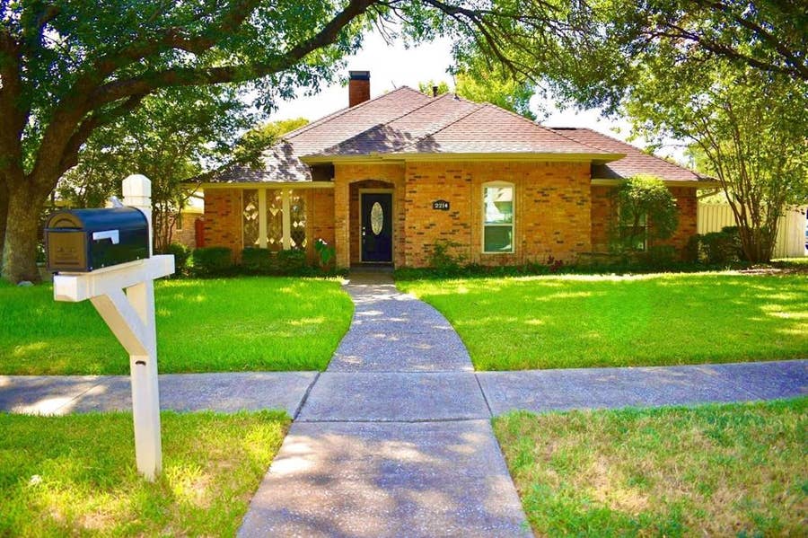 Property photo for 2214 Shannon Lane, Richardson, TX