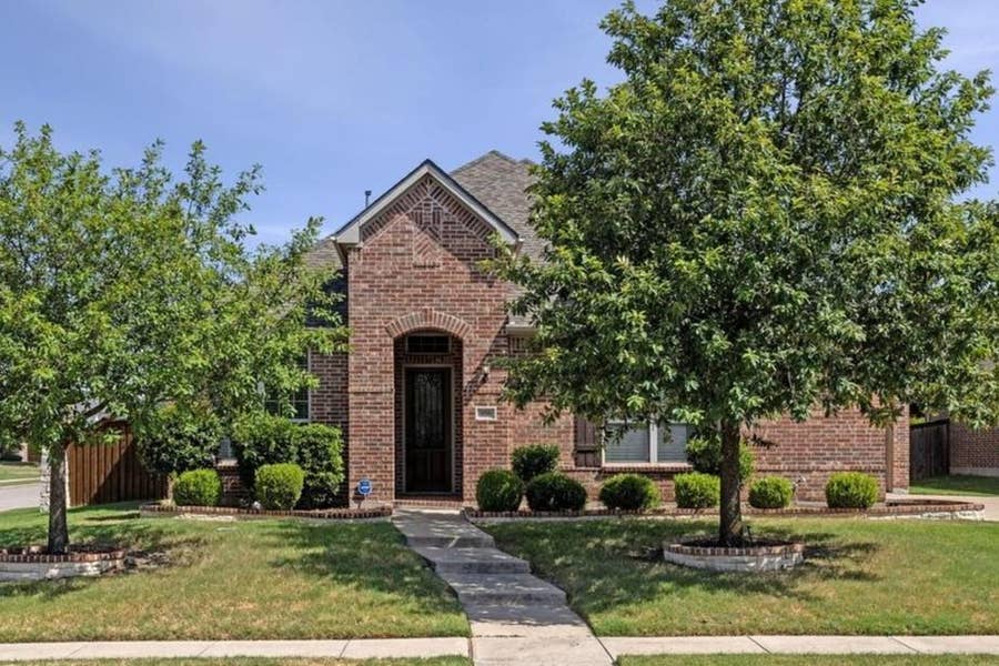 Property photo for 956 Byron Street, Allen, TX