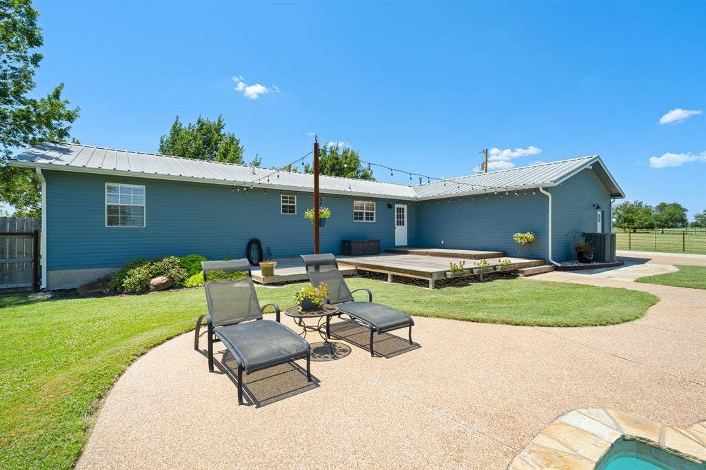 257 Bud Run Road, Waxahachie, TX 75165 257 Bud Run Road, Waxahachie, TX 75165