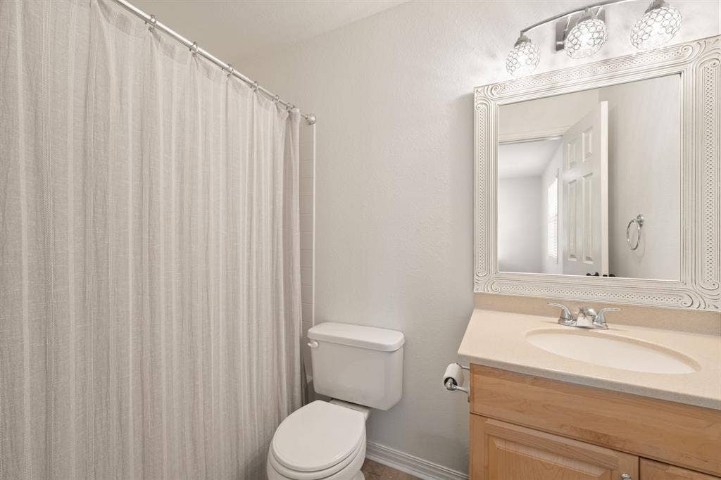257 Bud Run Road, Waxahachie, TX 75165 257 Bud Run Road, Waxahachie, TX 75165