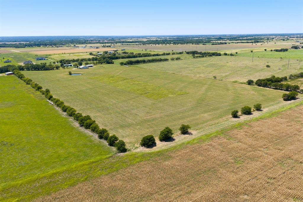 257 Bud Run Road, Waxahachie, TX 75165 257 Bud Run Road, Waxahachie, TX 75165