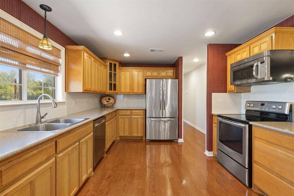 257 Bud Run Road, Waxahachie, TX 75165 257 Bud Run Road, Waxahachie, TX 75165