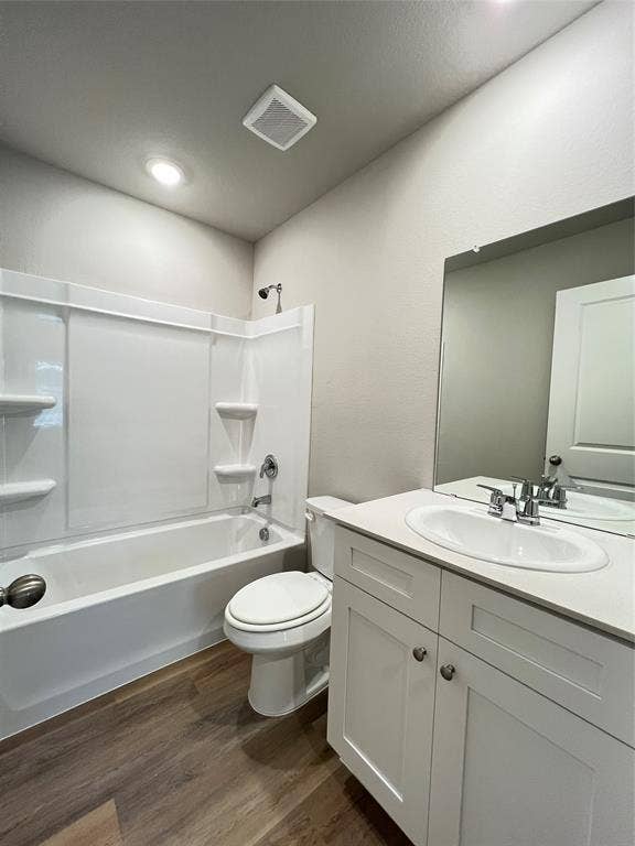 5557 Rollins Drive, Krum, TX 76249