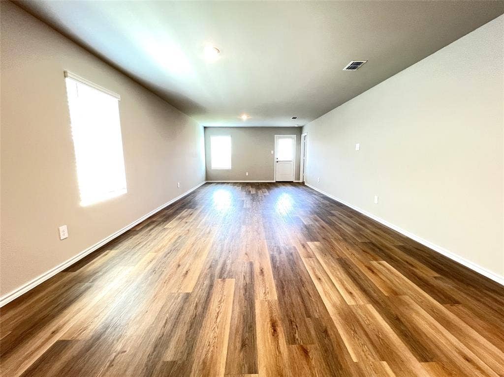 5557 Rollins Drive, Krum, TX 76249