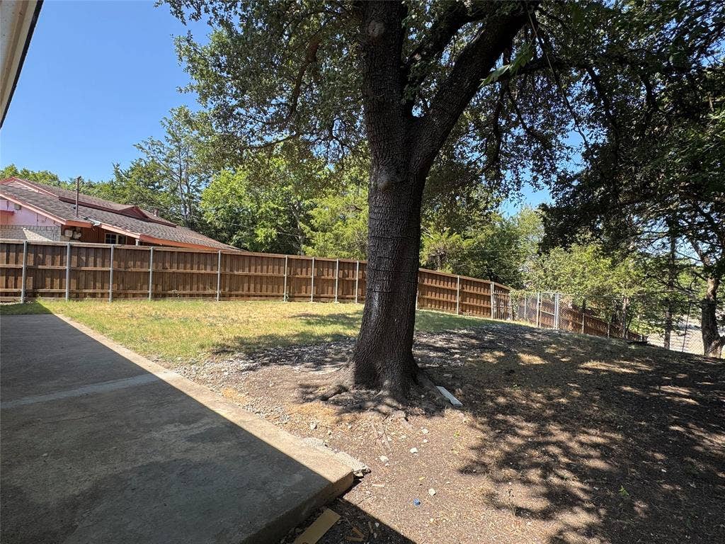 3549 Rio Grande Circle, Dallas, TX 75233 3549 Rio Grande Circle, Dallas, TX 75233
