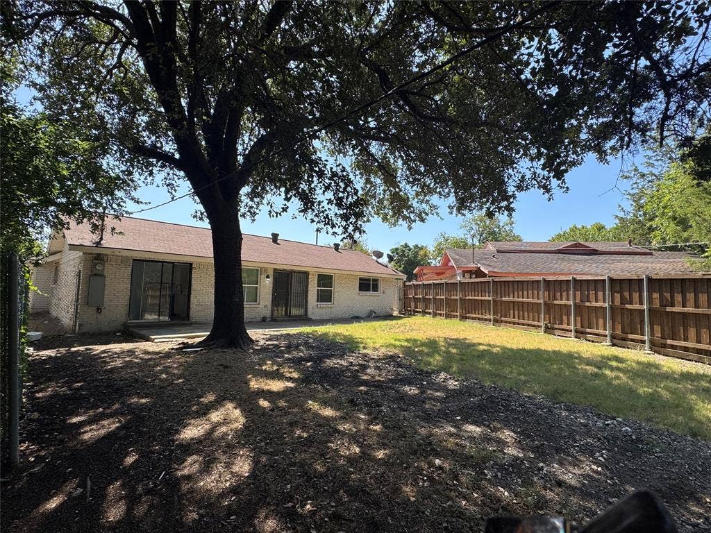 3549 Rio Grande Circle, Dallas, TX 75233 3549 Rio Grande Circle, Dallas, TX 75233
