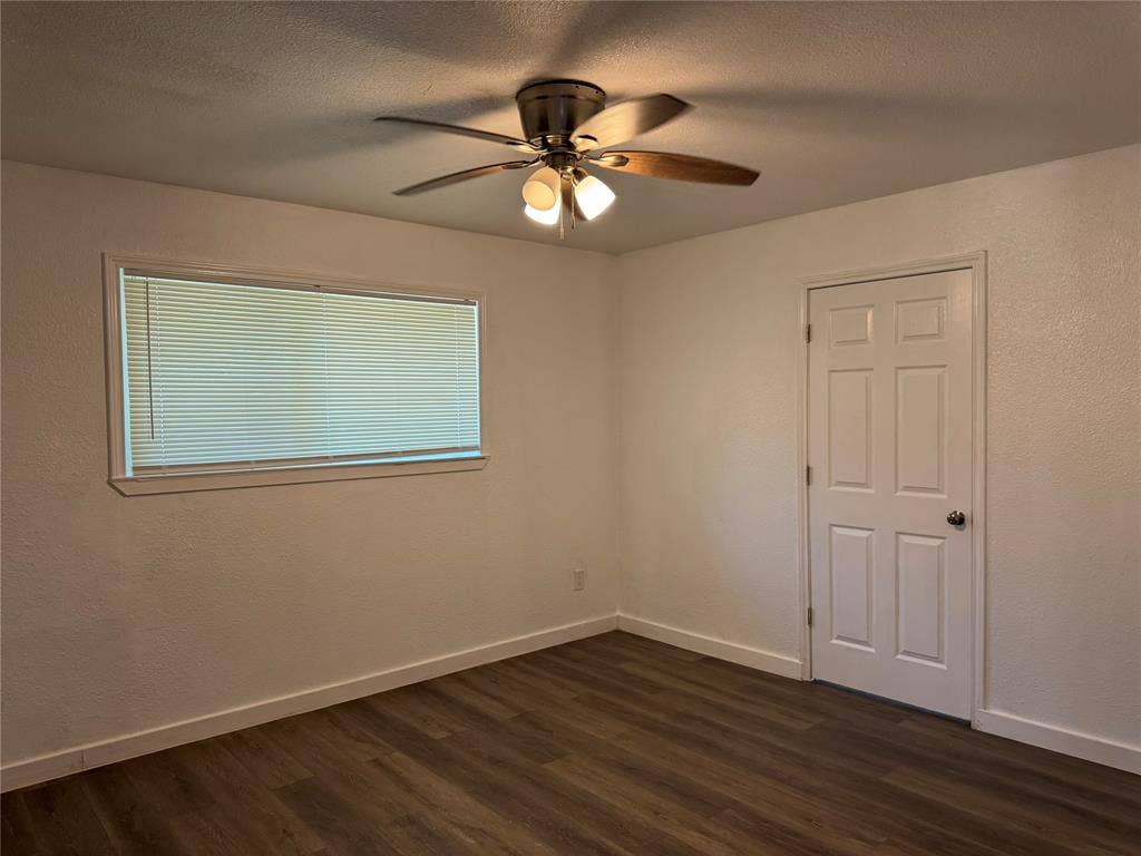 3549 Rio Grande Circle, Dallas, TX 75233 3549 Rio Grande Circle, Dallas, TX 75233