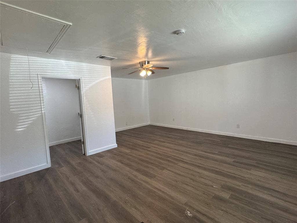 3549 Rio Grande Circle, Dallas, TX 75233 3549 Rio Grande Circle, Dallas, TX 75233