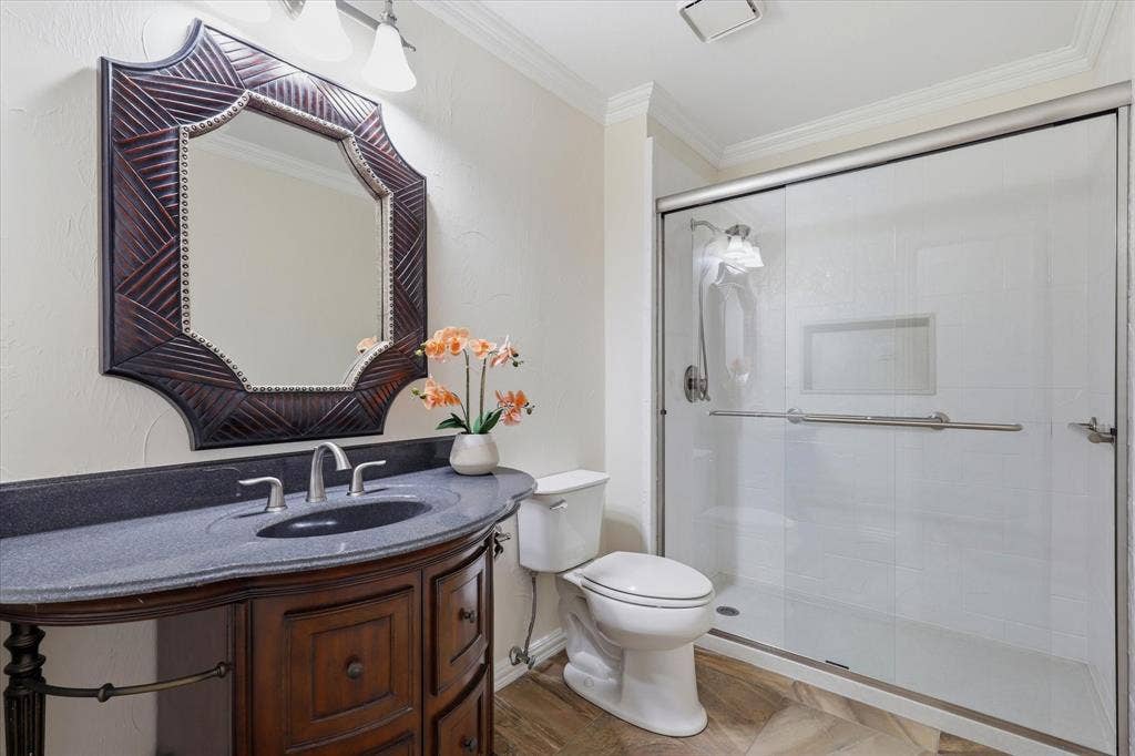 4209 Rockingham Way, Plano, TX 75093 First Floor full bathroom.