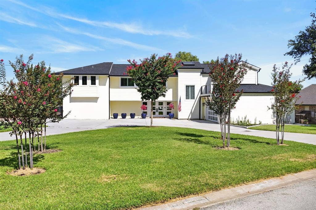 8921 Random Road, Fort Worth, TX 76179