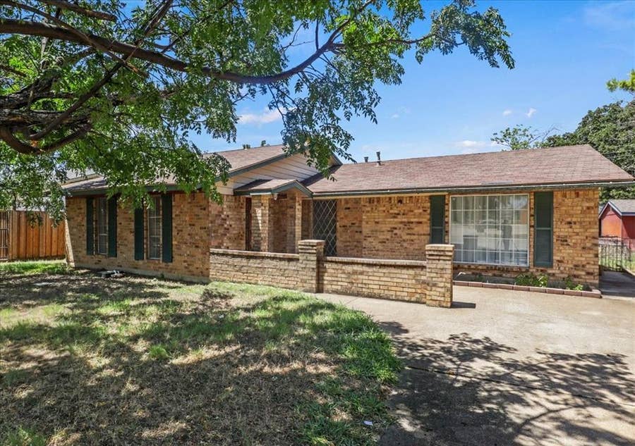 Property photo for 4209 Pioneer Road, Balch Springs, TX