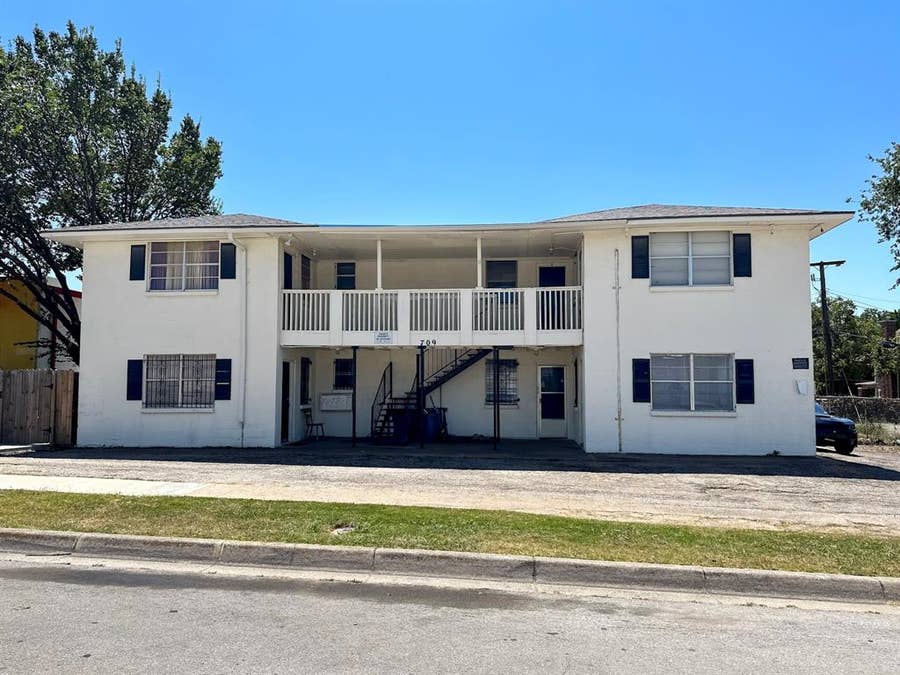 Property photo for 709 W Richmond Avenue, #1, Fort Worth, TX
