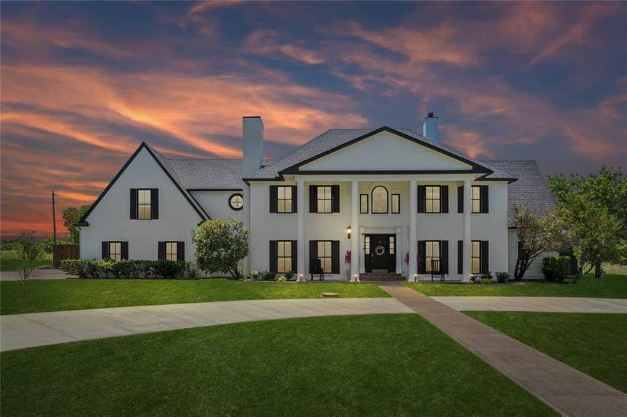 Property photo for 221 Carriage Hill Lane, Heath, TX