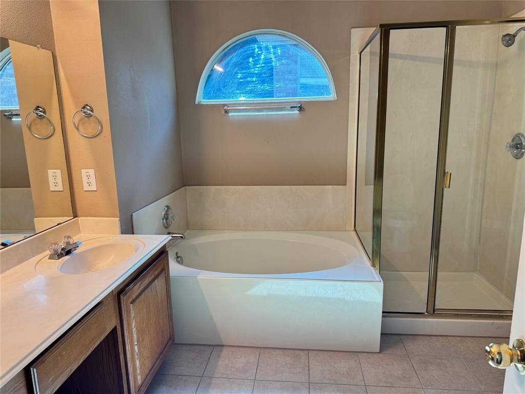 4001 Hawkins Drive, McKinney, TX 75072 4001 Hawkins Drive, McKinney, TX 75072