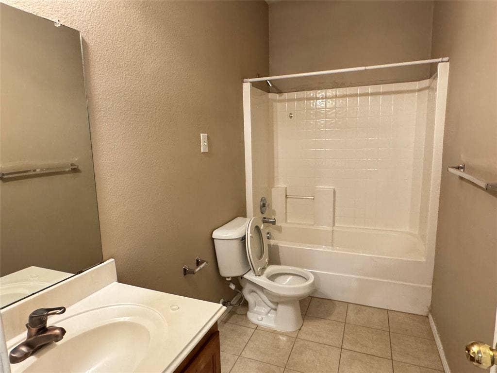 4001 Hawkins Drive, McKinney, TX 75072 4001 Hawkins Drive, McKinney, TX 75072