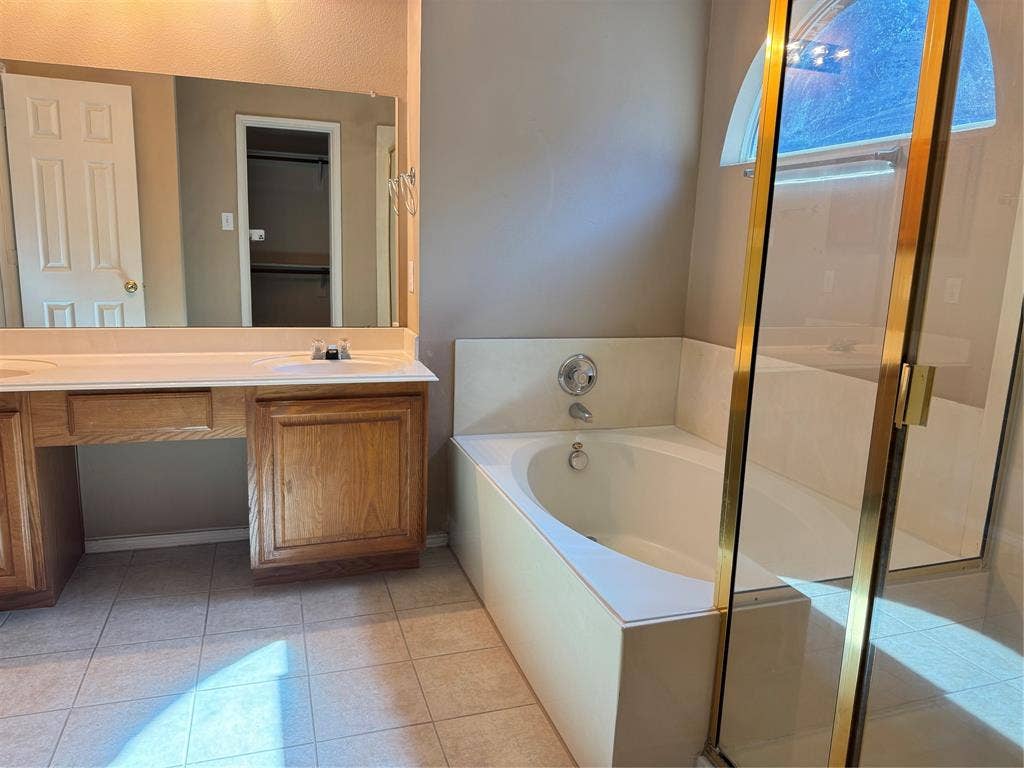 4001 Hawkins Drive, McKinney, TX 75072 4001 Hawkins Drive, McKinney, TX 75072