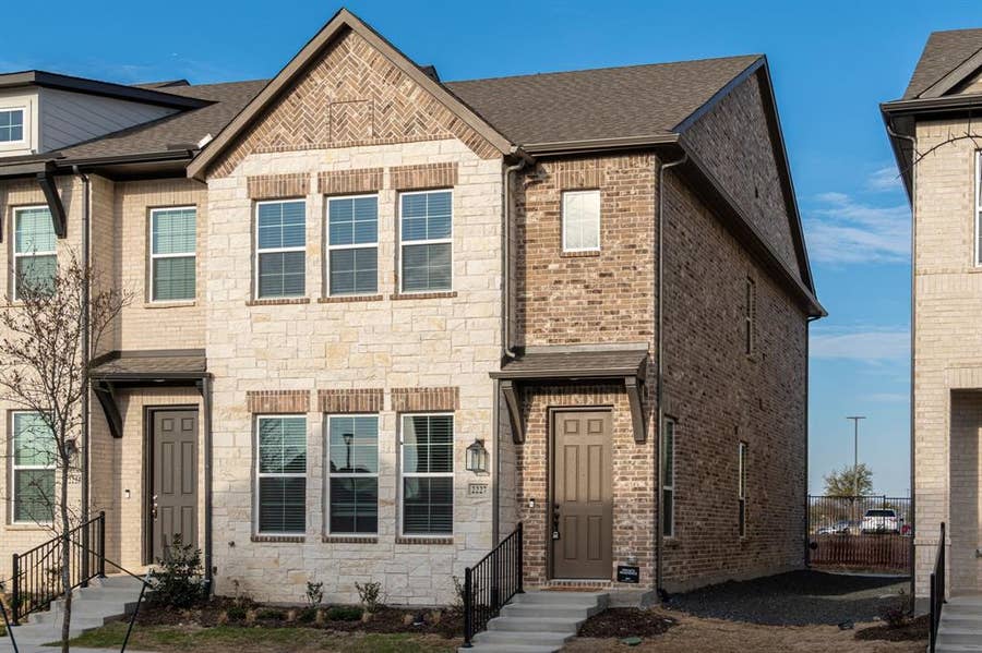 Property photo for 2227 Adena Springs Drive, Allen, TX