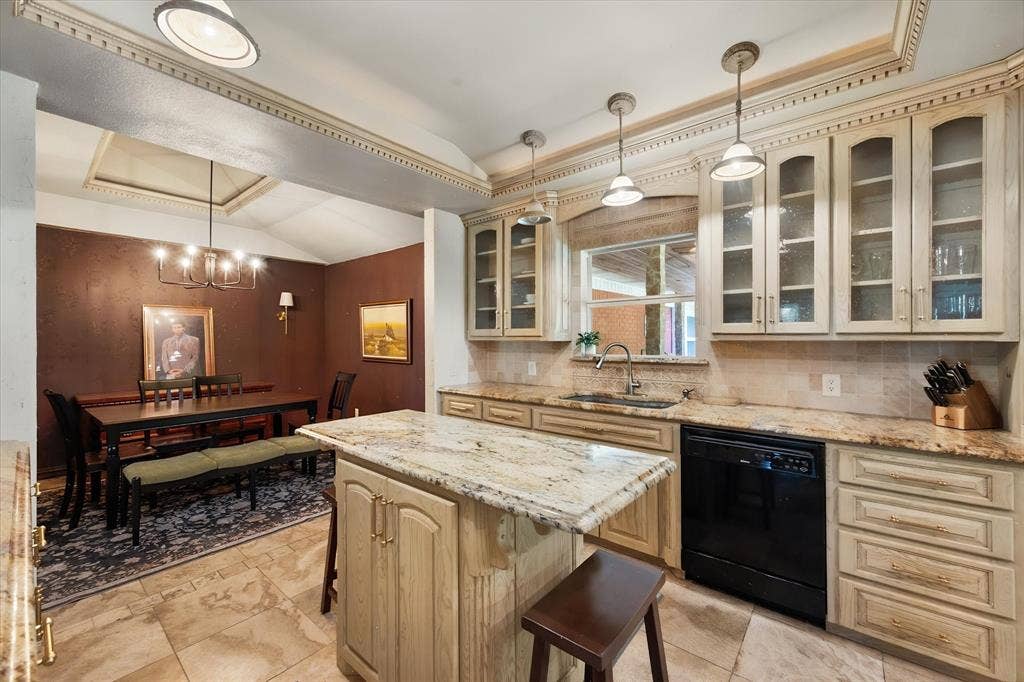 1814 Robbins Road, Athens, TX 75751 1814 Robbins Road, Athens, TX 75751