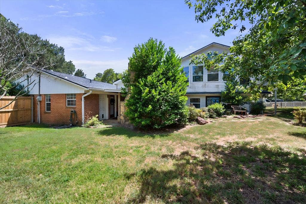 1814 Robbins Road, Athens, TX 75751 1814 Robbins Road, Athens, TX 75751
