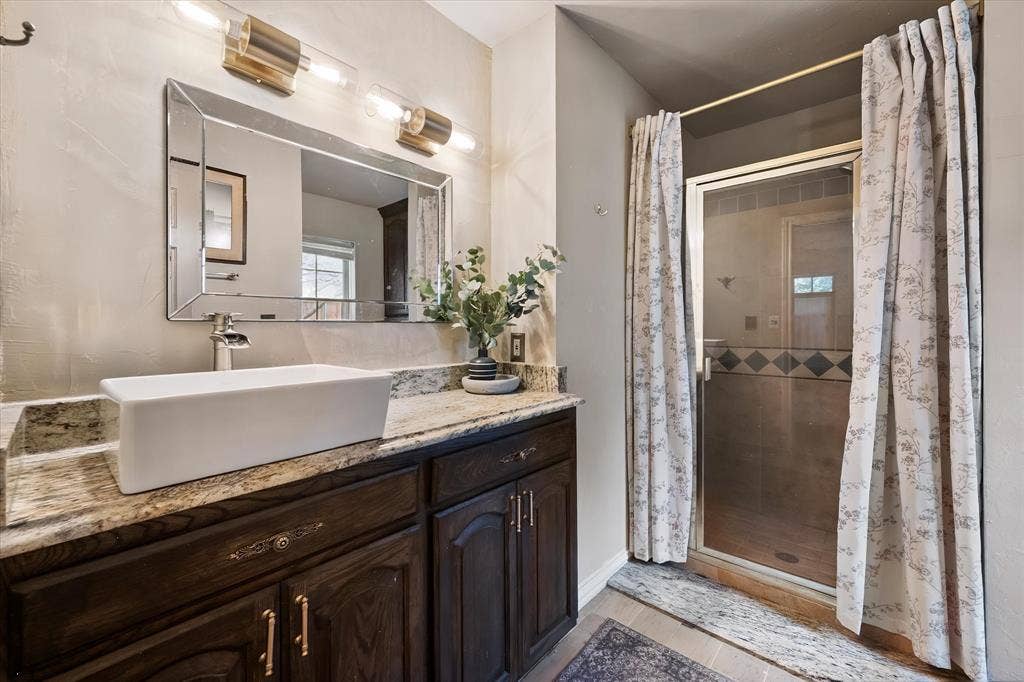 1814 Robbins Road, Athens, TX 75751 1814 Robbins Road, Athens, TX 75751