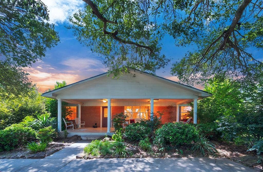1814 Robbins Road, Athens, TX 75751 1814 Robbins Road, Athens, TX 75751