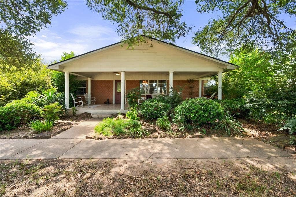 1814 Robbins Road, Athens, TX 75751 1814 Robbins Road, Athens, TX 75751