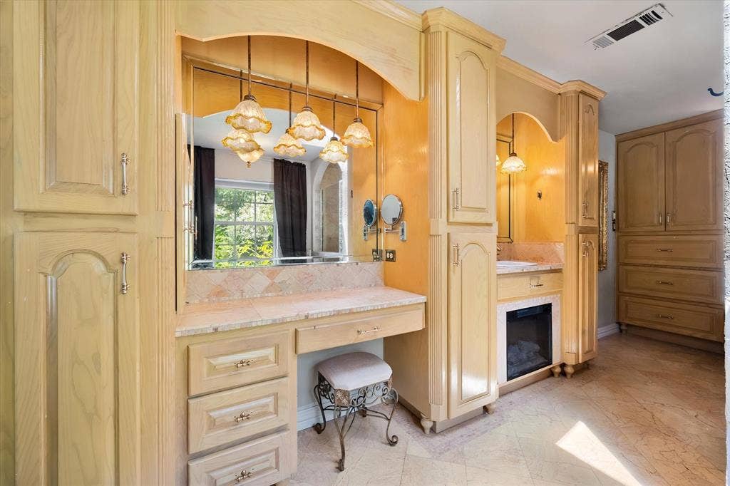 1814 Robbins Road, Athens, TX 75751 1814 Robbins Road, Athens, TX 75751