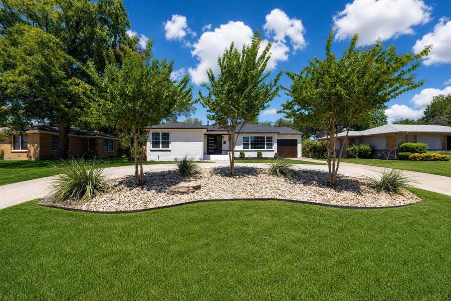 Property photo for 3558 South Drive, Fort Worth, TX
