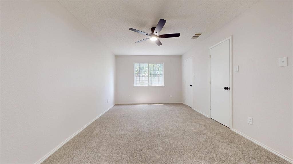 1532 Marion Drive, Dallas, TX 75211 1532 Marion Drive, Dallas, TX 75211