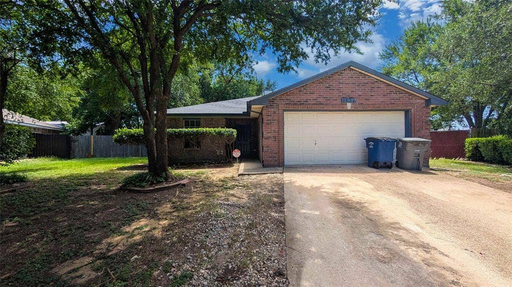 1532 Marion Drive, Dallas, TX 75211 1532 Marion Drive, Dallas, TX 75211