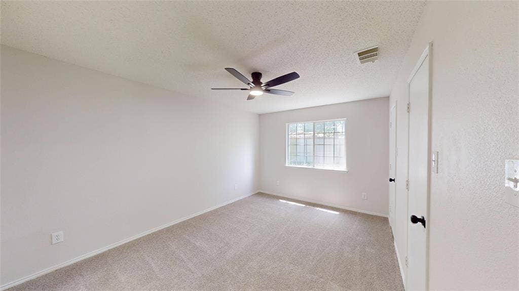 1532 Marion Drive, Dallas, TX 75211 1532 Marion Drive, Dallas, TX 75211