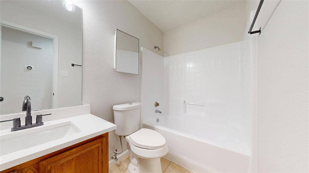 1532 Marion Drive, Dallas, TX 75211 1532 Marion Drive, Dallas, TX 75211