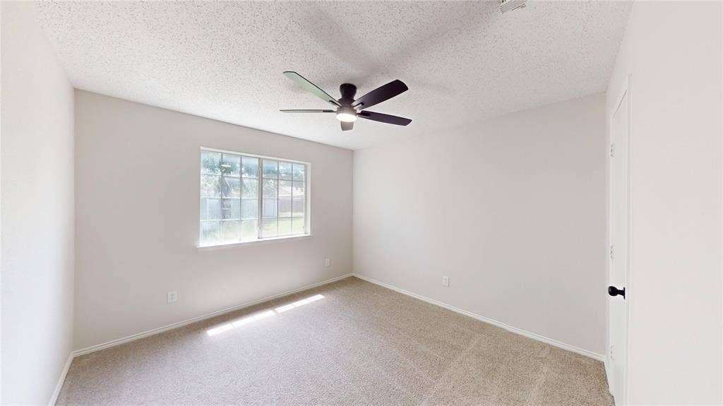 1532 Marion Drive, Dallas, TX 75211 1532 Marion Drive, Dallas, TX 75211