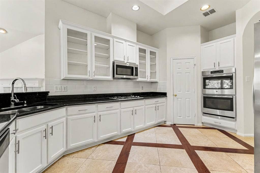 10112 Asheboro Street, Frisco, TX 75035 10112 Asheboro Street, Frisco, TX 75035