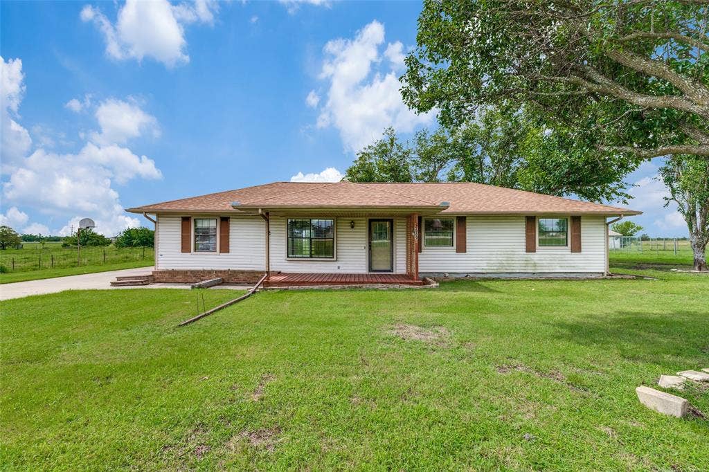 2689 FM 1569, Greenville, TX 75401 2689 FM 1569, Greenville, TX 75401
