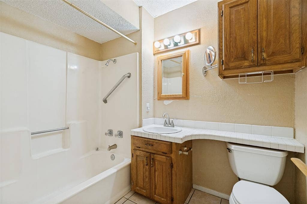 2689 FM 1569, Greenville, TX 75401 2689 FM 1569, Greenville, TX 75401