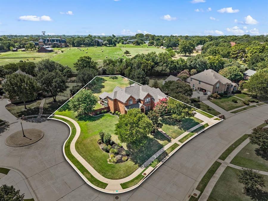 Property photo for 6609 Sapphire Circle S, Colleyville, TX
