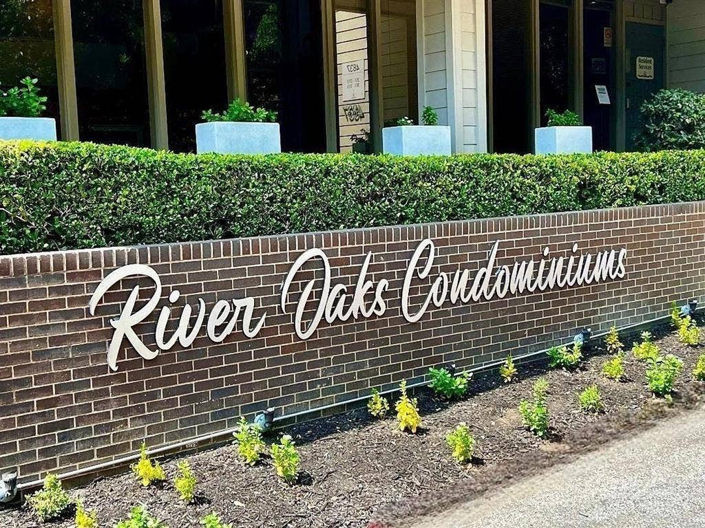4859 Cedar Springs Road, #150, Dallas, TX 75219