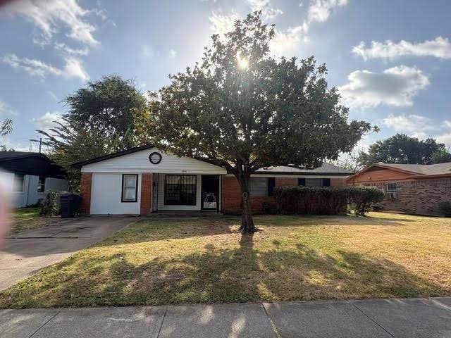 Property photo for 4974 Dupont Drive, Dallas, TX