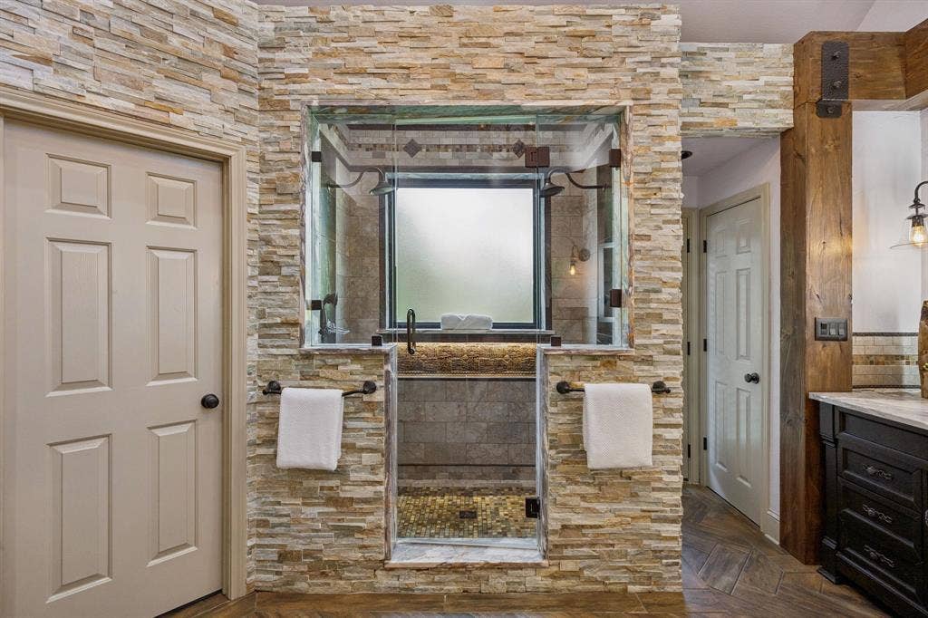 7750 Cottonwood Street, Frisco, TX 75033 Spa-inspired primary bath with designer finishes.