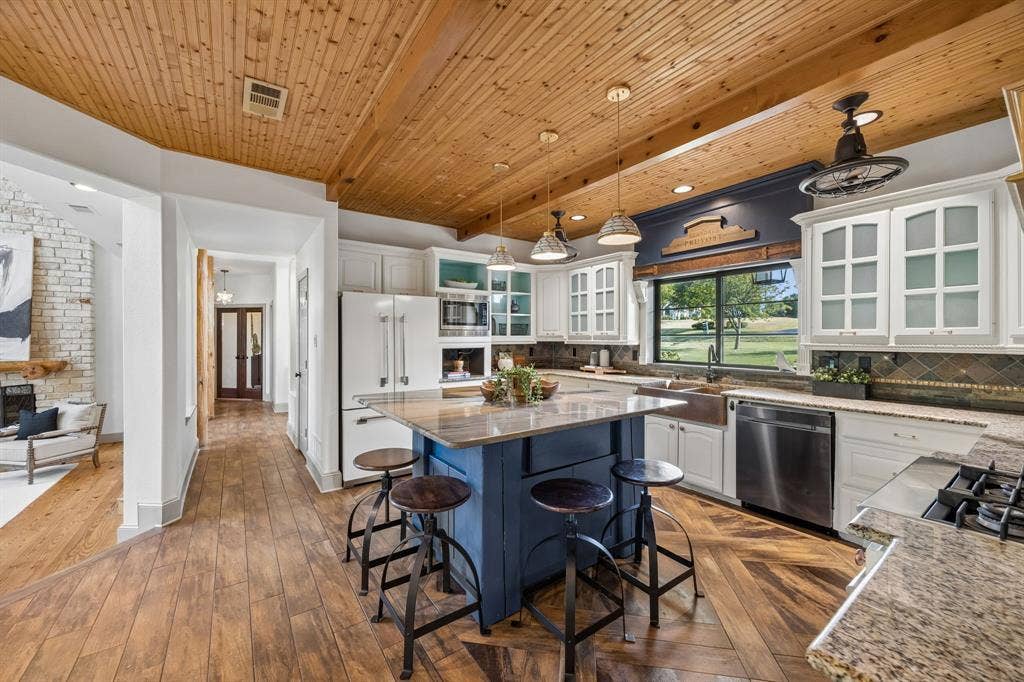 7750 Cottonwood Street, Frisco, TX 75033 7750 Cottonwood Street, Frisco, TX 75033