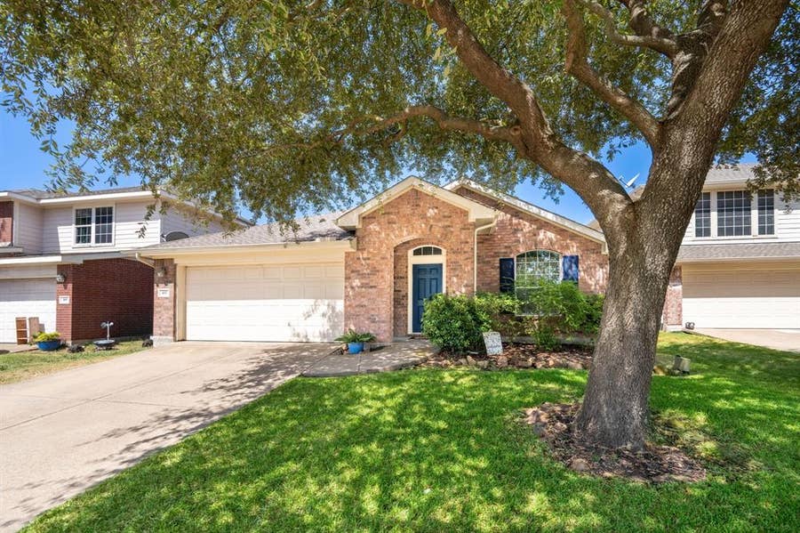 Property photo for 413 Tallowtree Drive, Fate, TX