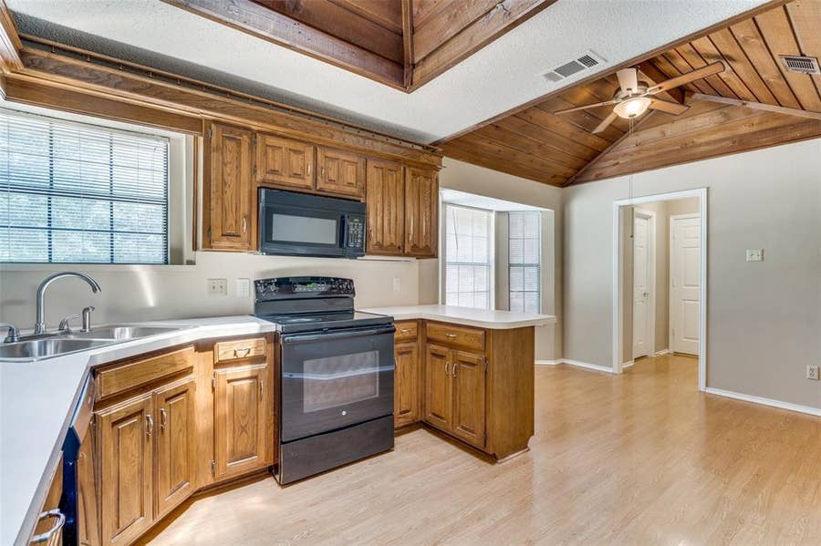 Property photo for 1001 Jorgenson Road, Cedar Hill, TX