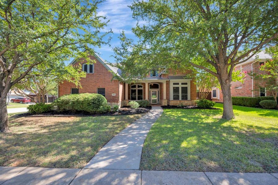 Property photo for 956 Water Oak Drive, Grapevine, TX