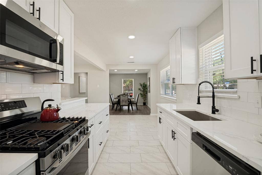 748 Kingswood Avenue, Richardson, TX 75080