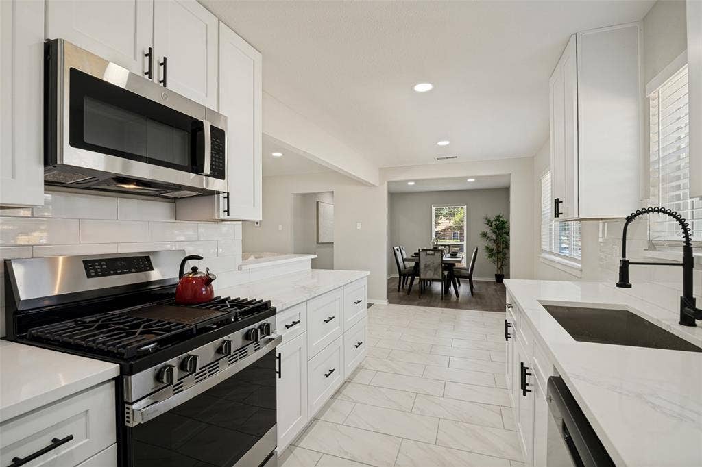 748 Kingswood Avenue, Richardson, TX 75080